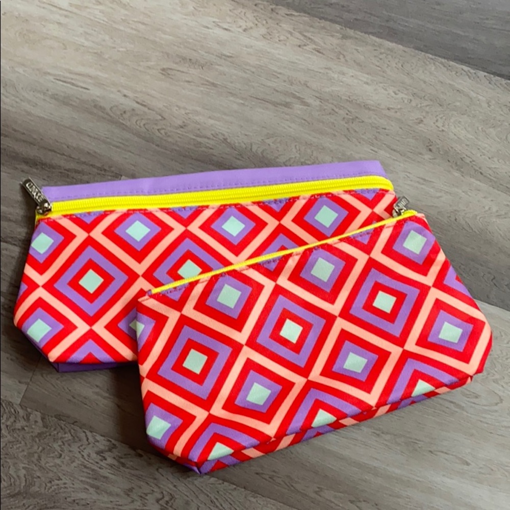 NWOT Clinique Cosmetic Bag Set